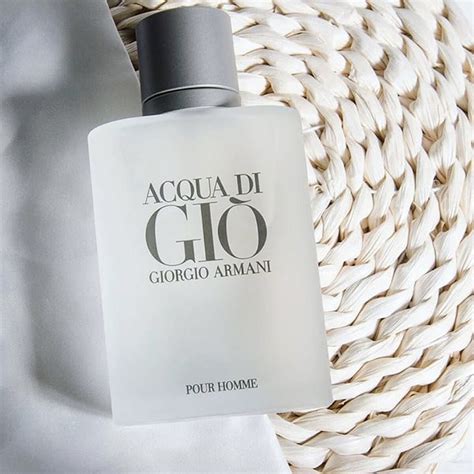 acqua de gio armani hombre